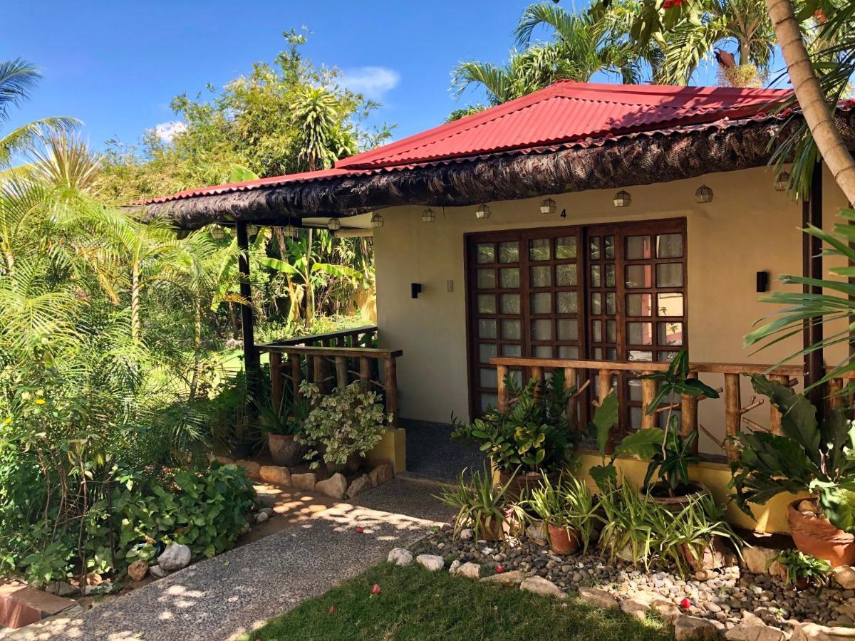 Strutz Art Garden Resort Bangued Exteriér fotografie