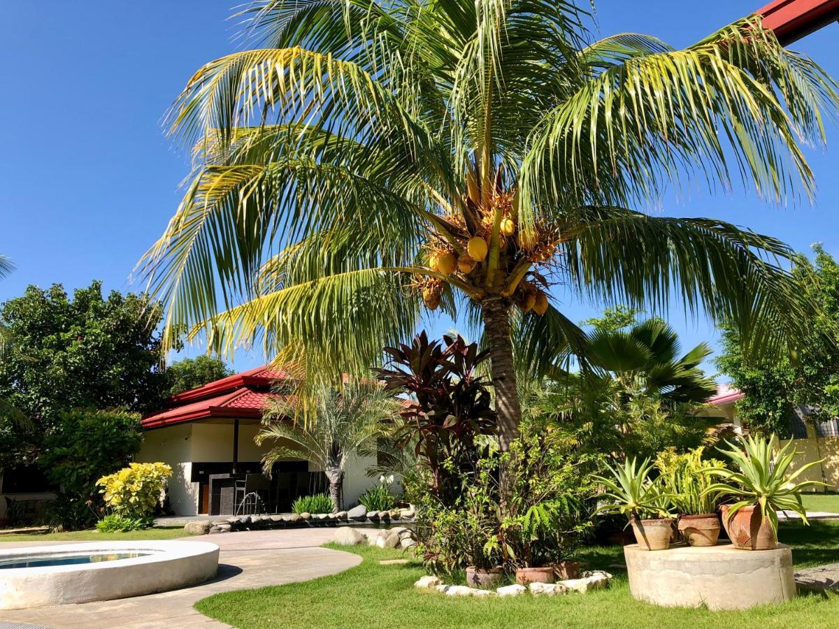 Strutz Art Garden Resort Bangued Exteriér fotografie