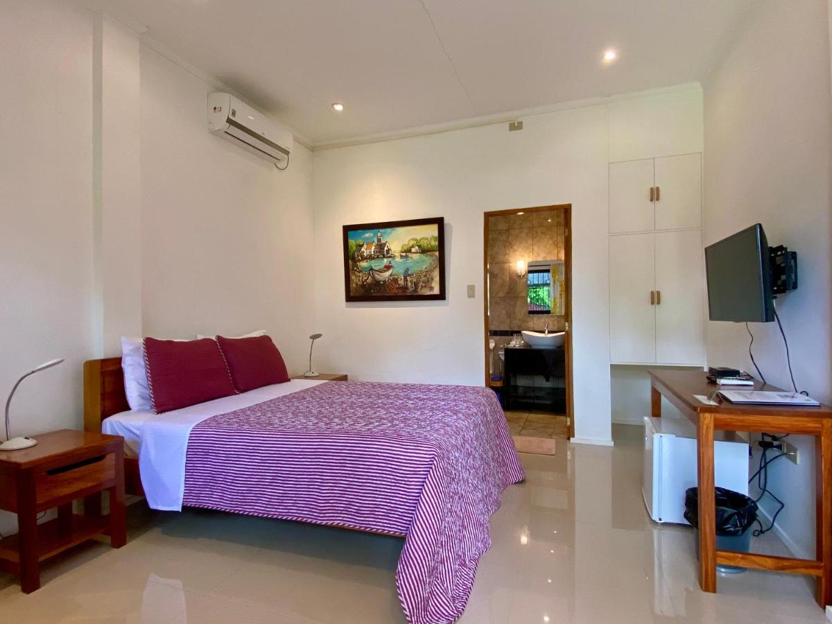 Strutz Art Garden Resort Bangued Exteriér fotografie