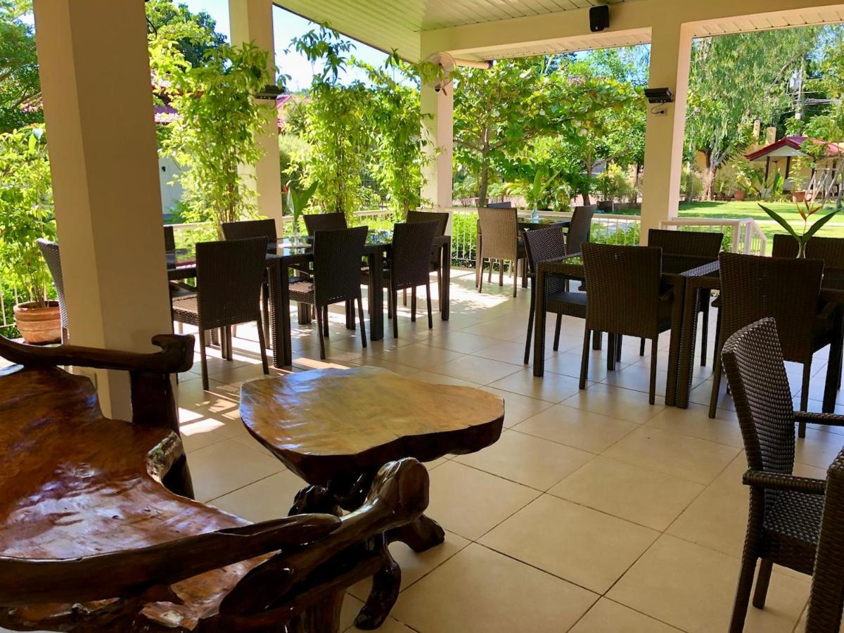 Strutz Art Garden Resort Bangued Exteriér fotografie
